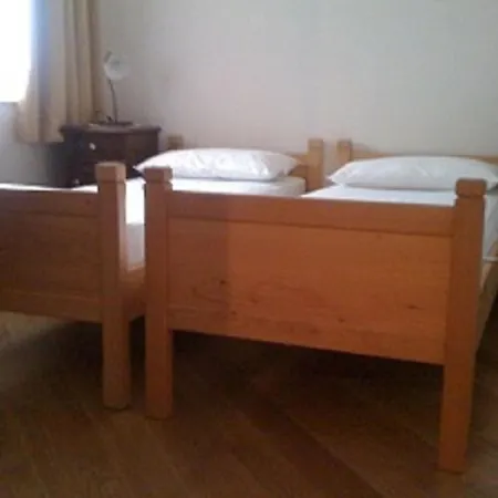 公寓 Haus Alice In By Interhome *